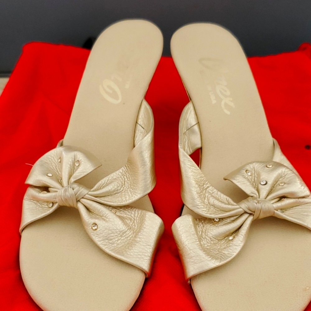 Women Slides